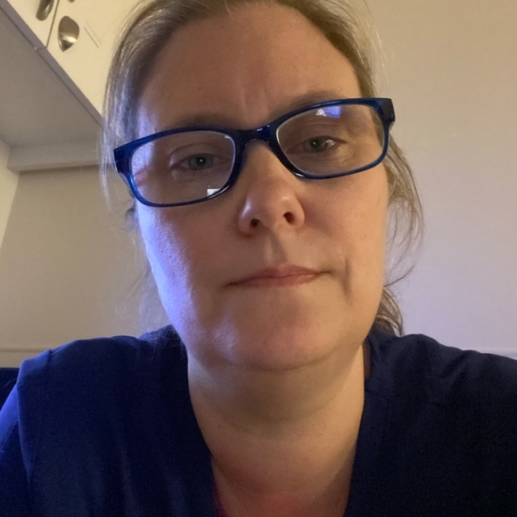 Meet your Posher, Christie - Picture 3 of 4